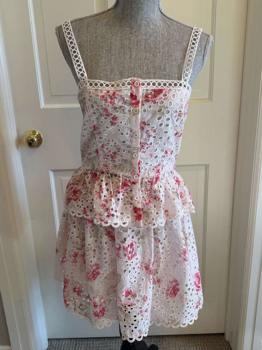 AQUA White Eyelet Floral Matching Skirt Set